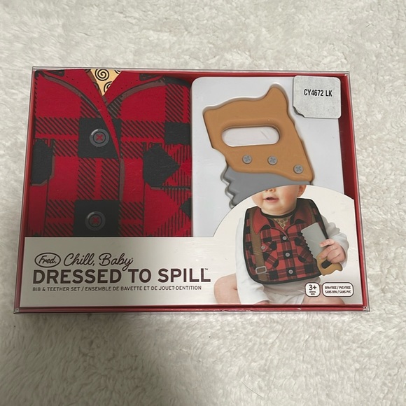 🆕 Fred + Friends Dressed to Spill Bib & Teether Set - Lumberjack Buffalo Plaid - Picture 1 of 4